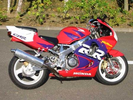 900 CBR